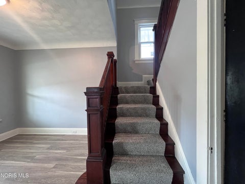Tiny photo for 1024 Indiana Avenue, Toledo, OH 43607 (MLS # 10012696)