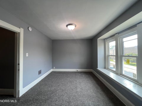 Tiny photo for 1024 Indiana Avenue, Toledo, OH 43607 (MLS # 10012696)