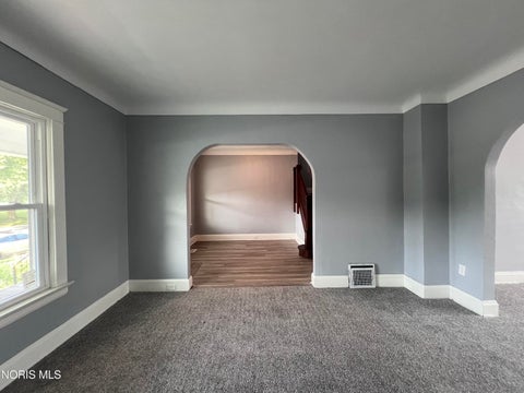 Tiny photo for 1024 Indiana Avenue, Toledo, OH 43607 (MLS # 10012696)