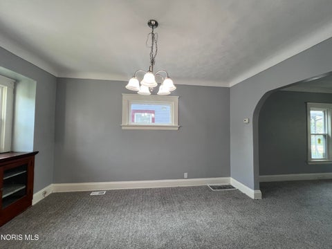 Tiny photo for 1024 Indiana Avenue, Toledo, OH 43607 (MLS # 10012696)