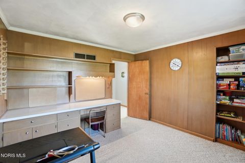 Tiny photo for 631 Winterhaven Drive, Findlay, OH 45840 (MLS # 10005148)