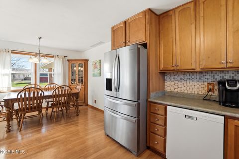 Tiny photo for 631 Winterhaven Drive, Findlay, OH 45840 (MLS # 10005148)