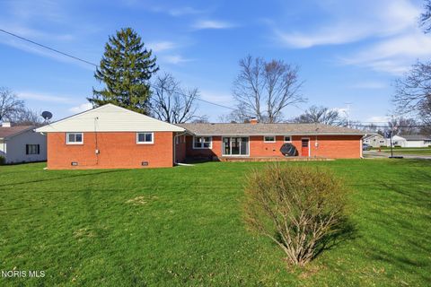 Tiny photo for 631 Winterhaven Drive, Findlay, OH 45840 (MLS # 10005148)