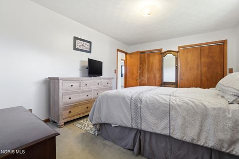 Tiny photo for 631 Winterhaven Drive, Findlay, OH 45840 (MLS # 10005148)