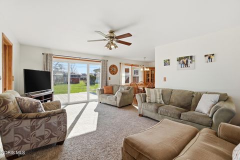 Tiny photo for 631 Winterhaven Drive, Findlay, OH 45840 (MLS # 10005148)