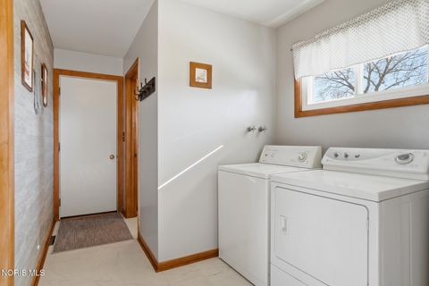 Tiny photo for 631 Winterhaven Drive, Findlay, OH 45840 (MLS # 10005148)