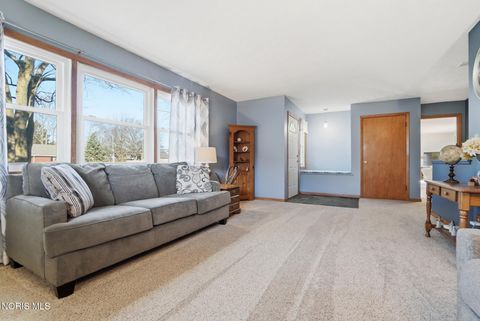 Tiny photo for 631 Winterhaven Drive, Findlay, OH 45840 (MLS # 10005148)