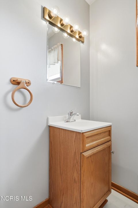 Tiny photo for 631 Winterhaven Drive, Findlay, OH 45840 (MLS # 10005148)