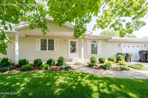 Homes For Sale - 310 Oakland Avenue<br/> Findlay, OH 45840