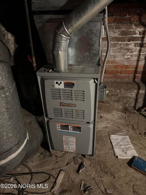 Tiny photo for 935 Jefferson Avenue, Defiance, OH 43512 (MLS # 10002997)