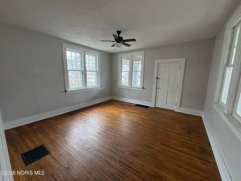 Tiny photo for 935 Jefferson Avenue, Defiance, OH 43512 (MLS # 10002997)