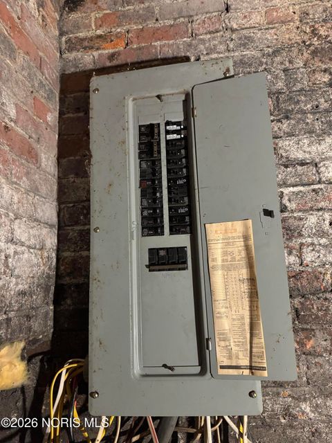 Tiny photo for 935 Jefferson Avenue, Defiance, OH 43512 (MLS # 10002997)