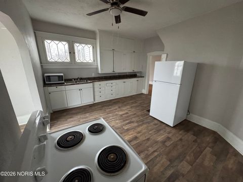 Tiny photo for 935 Jefferson Avenue, Defiance, OH 43512 (MLS # 10002997)