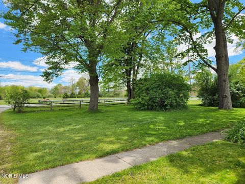 Tiny photo for 2048 S Berkey Southern Road, Swanton, OH 43558 (MLS # 10007825)