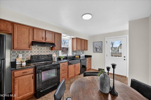 Tiny photo for 5831 Gany Mede Drive, Toledo, OH 43623 (MLS # 10004817)