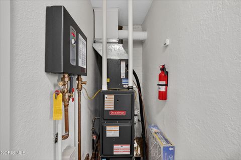 Tiny photo for 5831 Gany Mede Drive, Toledo, OH 43623 (MLS # 10004817)