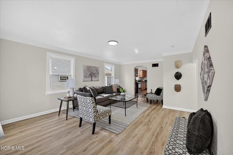 Tiny photo for 5831 Gany Mede Drive, Toledo, OH 43623 (MLS # 10004817)