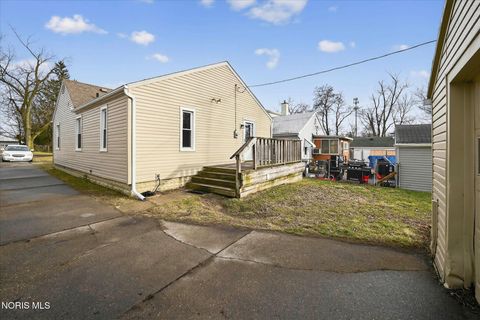 Tiny photo for 5831 Gany Mede Drive, Toledo, OH 43623 (MLS # 10004817)