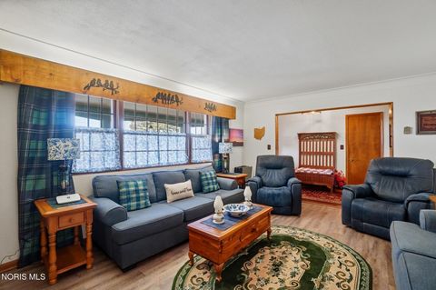 Tiny photo for 20300 Dunbridge Road, Bowling Green, OH 43402 (MLS # 10004263)