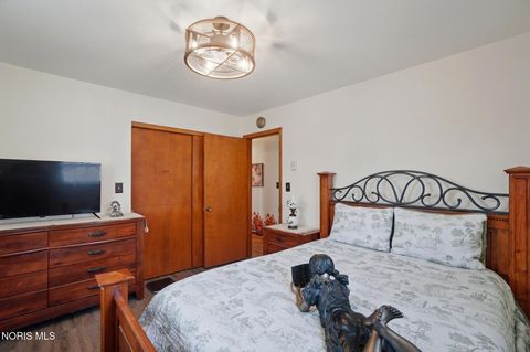 Tiny photo for 20300 Dunbridge Road, Bowling Green, OH 43402 (MLS # 10004263)