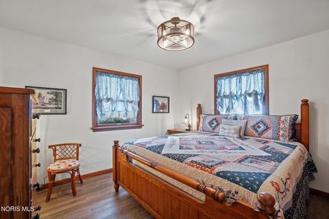 Tiny photo for 20300 Dunbridge Road, Bowling Green, OH 43402 (MLS # 10004263)