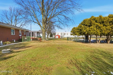 Tiny photo for 20300 Dunbridge Road, Bowling Green, OH 43402 (MLS # 10004263)