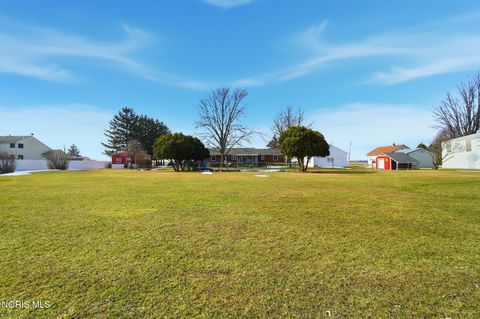 Tiny photo for 20300 Dunbridge Road, Bowling Green, OH 43402 (MLS # 10004263)