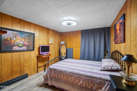 Tiny photo for 20300 Dunbridge Road, Bowling Green, OH 43402 (MLS # 10004263)