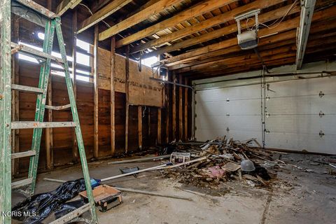 Tiny photo for 516 Geneva Avenue, Toledo, OH 43609 (MLS # 10006787)