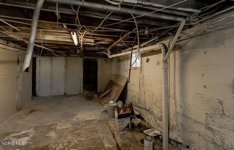 Tiny photo for 516 Geneva Avenue, Toledo, OH 43609 (MLS # 10006787)