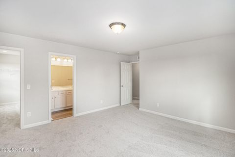 Tiny photo for 445 Oxford Street, Napoleon, OH 43545 (MLS # 10002618)