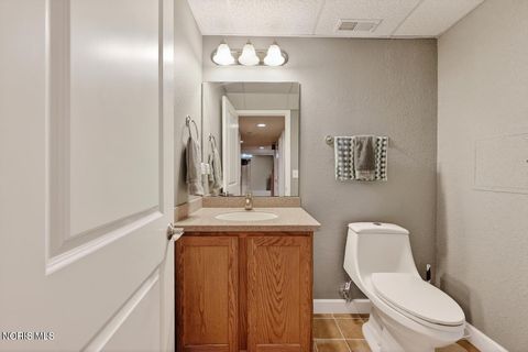 Tiny photo for 5742 Maple Creek Boulevard, Sylvania, OH 43560 (MLS # 10005668)