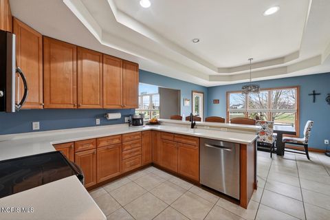 Tiny photo for 5742 Maple Creek Boulevard, Sylvania, OH 43560 (MLS # 10005668)