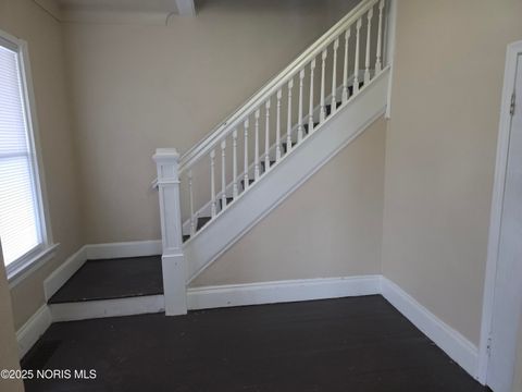 Tiny photo for 420 E Oakland Street, Toledo, OH 43608 (MLS # 10002404)