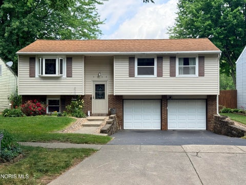 Homes For Sale - 5034 Kitchener Drive<br/> Toledo, OH 43615