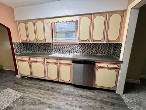 Tiny photo for 545 Woodsdale Avenue, Toledo, OH 43609 (MLS # 10006387)