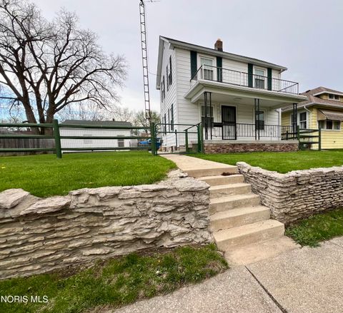 Tiny photo for 545 Woodsdale Avenue, Toledo, OH 43609 (MLS # 10006387)