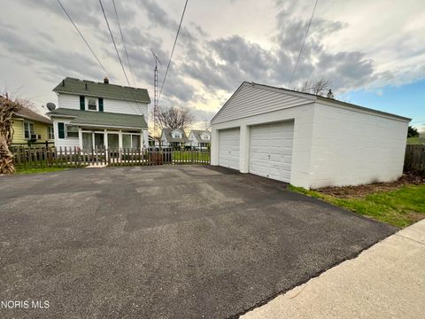 Tiny photo for 545 Woodsdale Avenue, Toledo, OH 43609 (MLS # 10006387)
