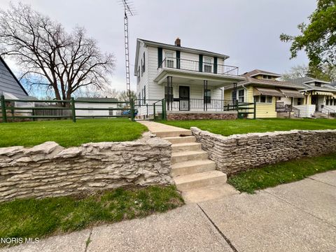 Tiny photo for 545 Woodsdale Avenue, Toledo, OH 43609 (MLS # 10006387)