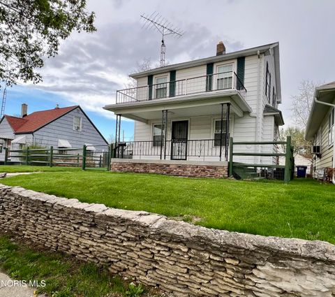 Tiny photo for 545 Woodsdale Avenue, Toledo, OH 43609 (MLS # 10006387)