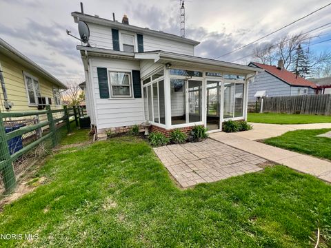 Tiny photo for 545 Woodsdale Avenue, Toledo, OH 43609 (MLS # 10006387)
