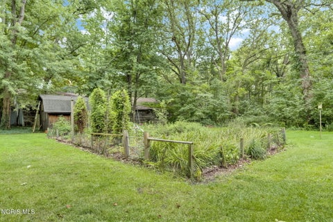 Tiny photo for 11873 Sugar Ridge Road, Bowling Green, OH 43402 (MLS # 10012359)