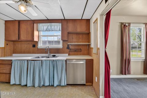 Tiny photo for 29443 Harriet Street, Millbury, OH 43447 (MLS # 10006762)