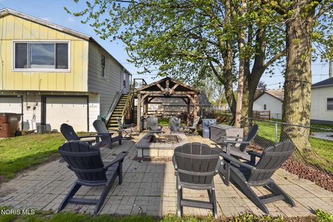 Tiny photo for 29443 Harriet Street, Millbury, OH 43447 (MLS # 10006762)