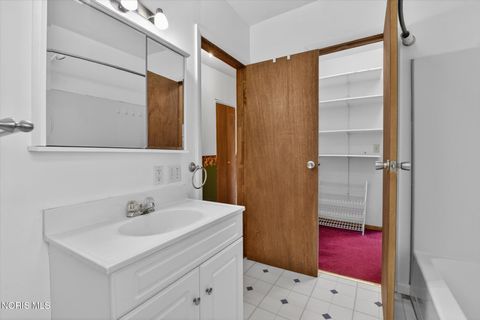 Tiny photo for 29443 Harriet Street, Millbury, OH 43447 (MLS # 10006762)