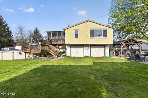 Tiny photo for 29443 Harriet Street, Millbury, OH 43447 (MLS # 10006762)