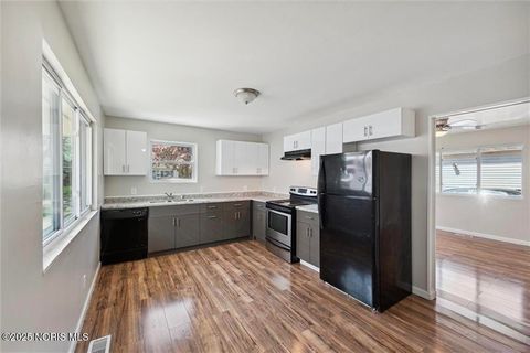 Tiny photo for 3624 Terrace Drive, Toledo, OH 43611 (MLS # 10002503)