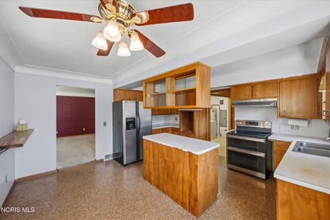 Tiny photo for 1924 Brancaster Road, Toledo, OH 43615 (MLS # 10013062)