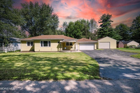 Tiny photo for 1924 Brancaster Road, Toledo, OH 43615 (MLS # 10013062)
