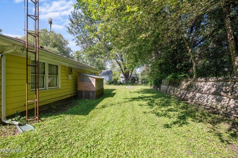 Tiny photo for 1924 Brancaster Road, Toledo, OH 43615 (MLS # 10013062)